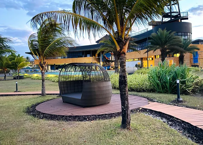 Endless Summer Seafront - 1Br Beach Resort Condo